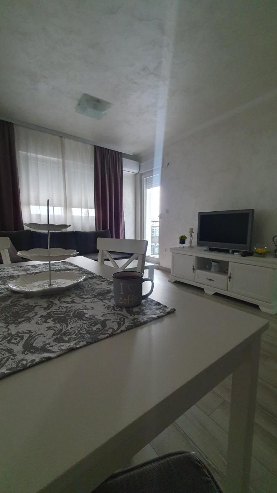 Apartman Basic 2 多博伊 外观 照片