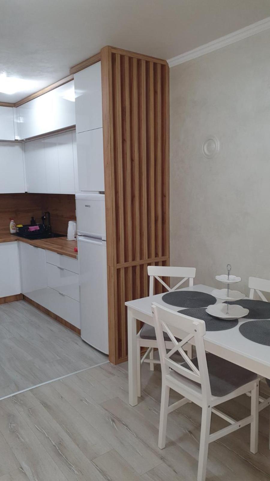 Apartman Basic 2 多博伊 外观 照片